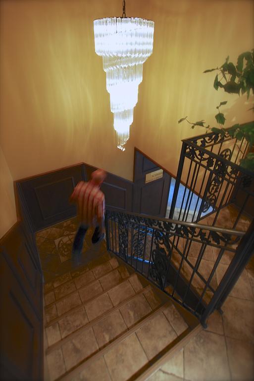 Hotel Travelodge By Wyndham ビクトリアビル エクステリア 写真