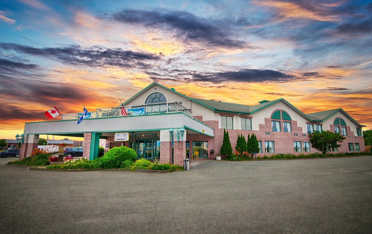Hotel Travelodge By Wyndham ビクトリアビル エクステリア 写真